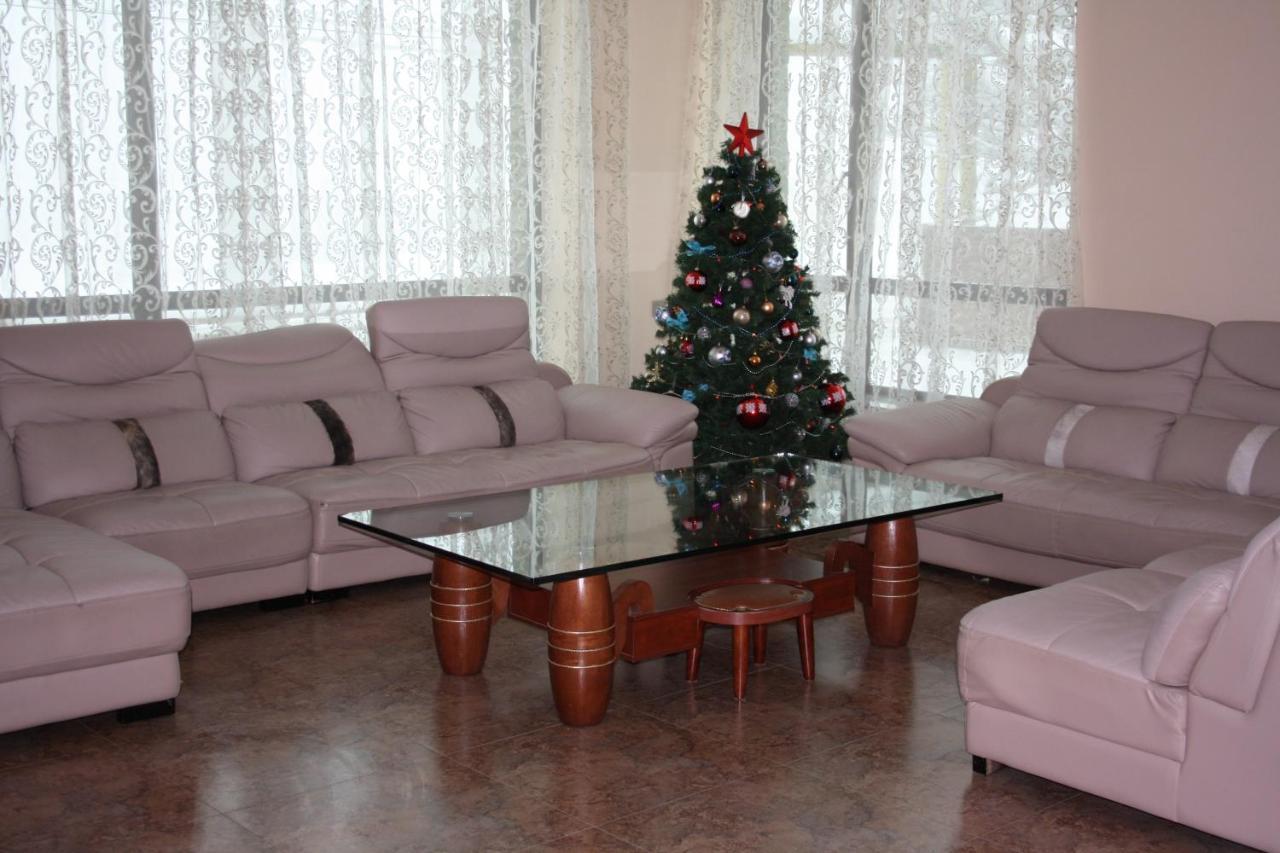 Hotel In บาคูเรียนี ภายนอก รูปภาพ